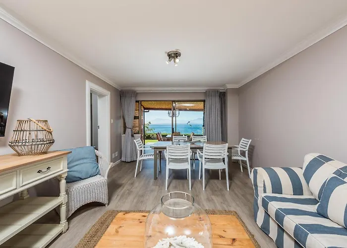 Beacon Wharf , George Hay 1 Holiday Accommodation
