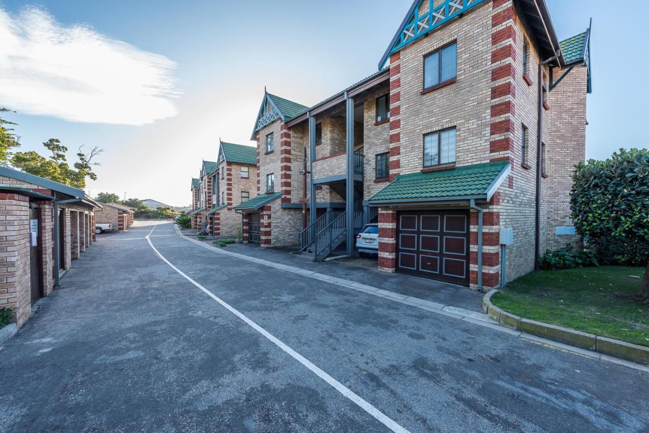 Apartment Beacon Wharf , George Hay 1 Mossel Bay